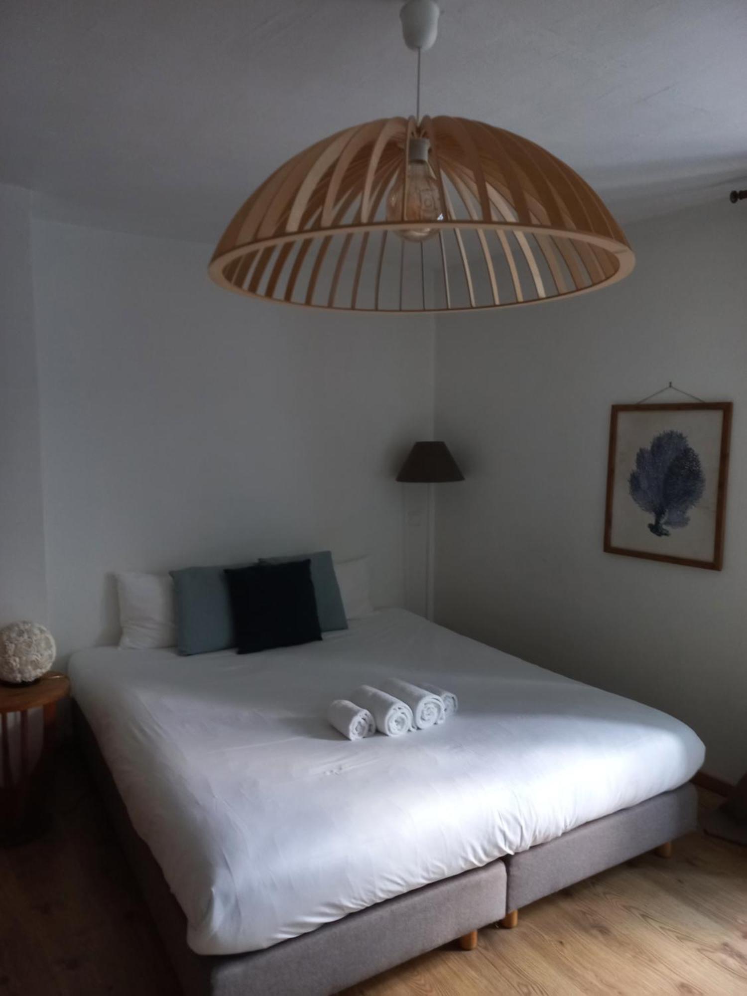 Le Poisson Ivre Bed and Breakfast Dinan Exteriör bild