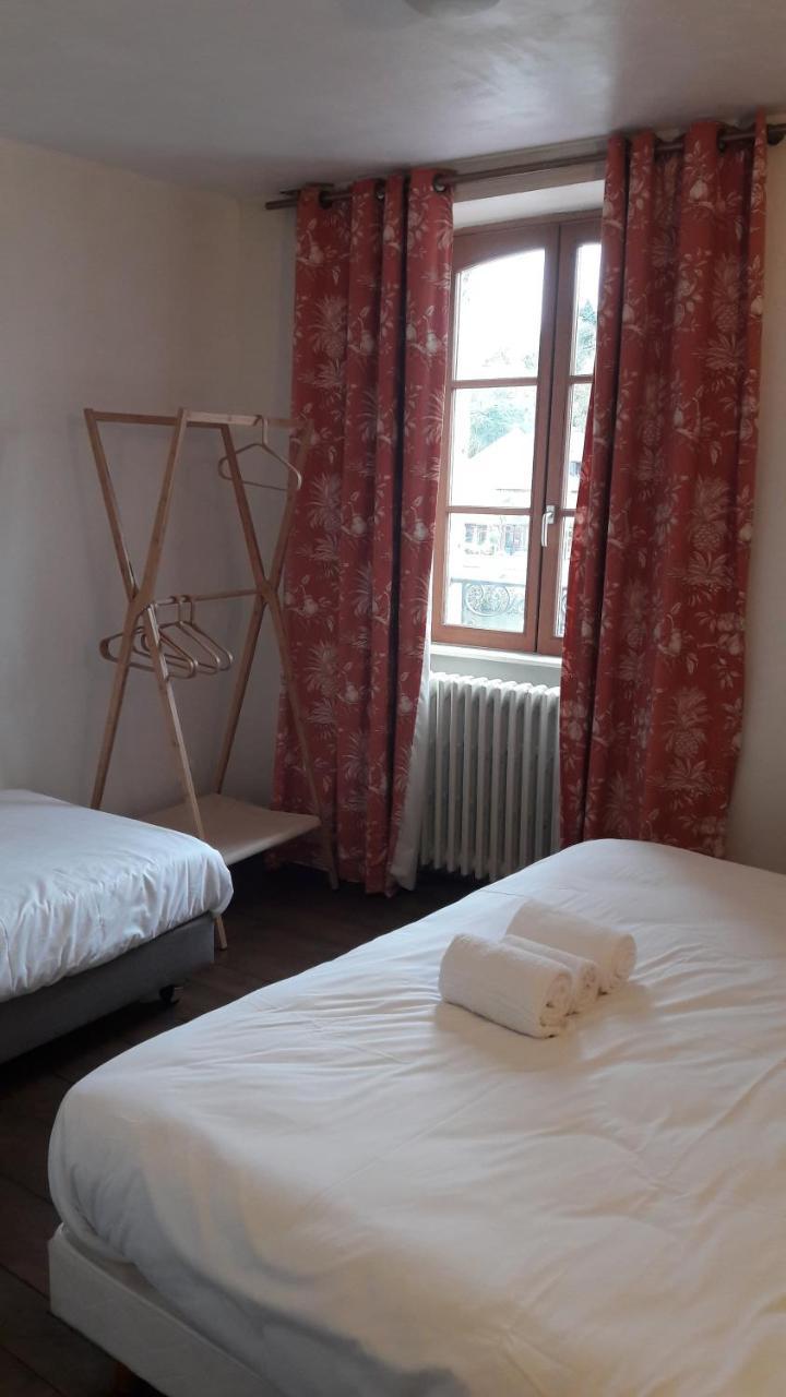 Le Poisson Ivre Bed and Breakfast Dinan Exteriör bild